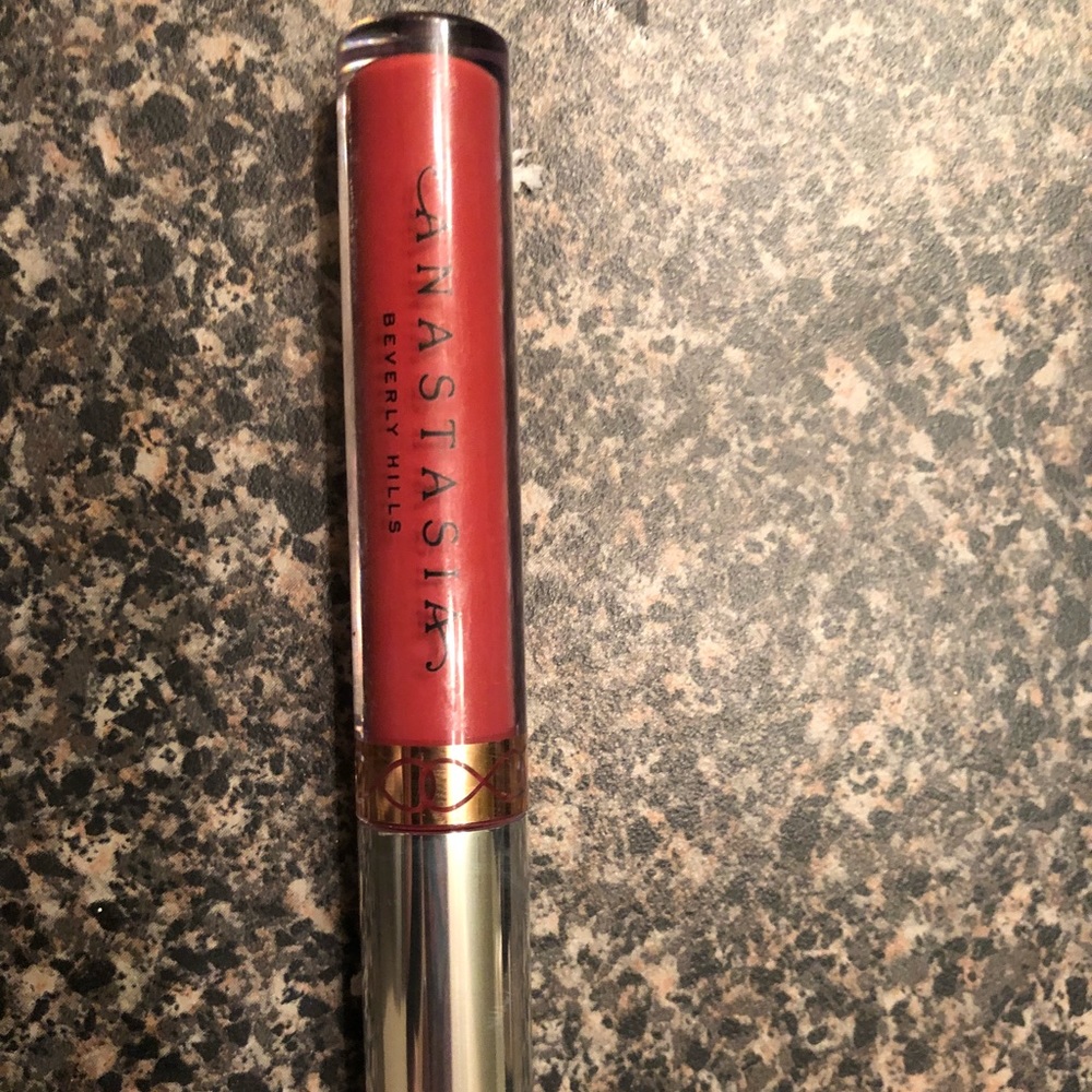 Anastasia Beverly Hills liquid lipstick